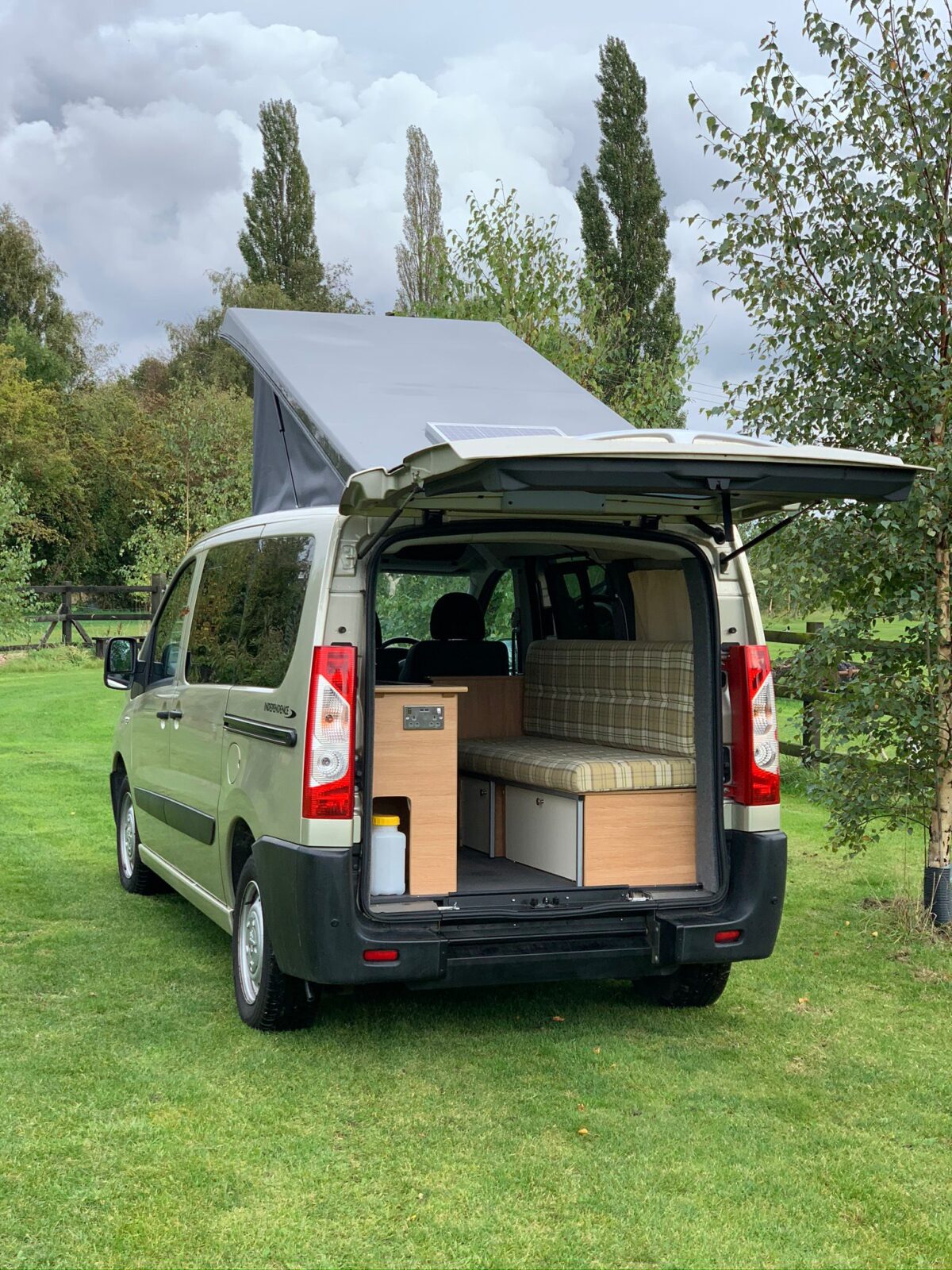 Wunderbar Peugeot Expert Camper Fotos